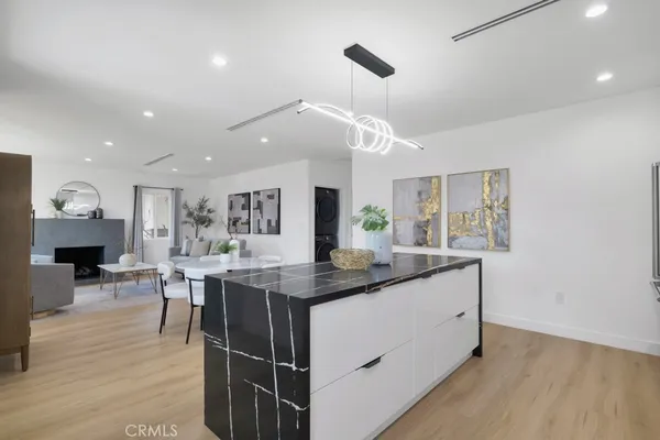 $1,990,000 | 2115 West Clark Avenue, Burbank, CA 91506