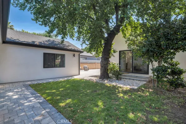 $1,990,000 | 2115 West Clark Avenue, Burbank, CA 91506