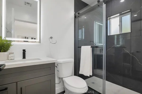 $1,990,000 | 2115 West Clark Avenue, Burbank, CA 91506