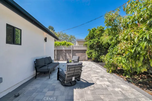 $1,990,000 | 2115 West Clark Avenue, Burbank, CA 91506