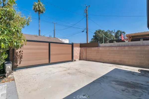 $1,990,000 | 2115 West Clark Avenue, Burbank, CA 91506