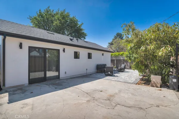 $1,990,000 | 2115 West Clark Avenue, Burbank, CA 91506