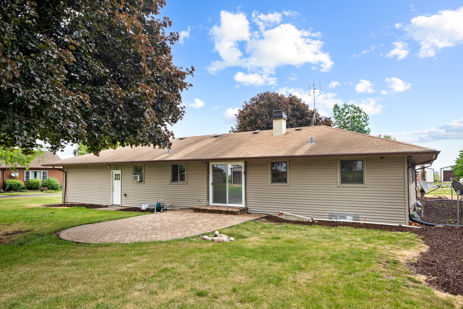 32123 New Lebanon Road Hampshire, IL 60140 - Photo 23 of 33