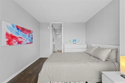 $435,000 | 1717 Mott Smith Drive, Unit 2312, Honolulu, HI 96822