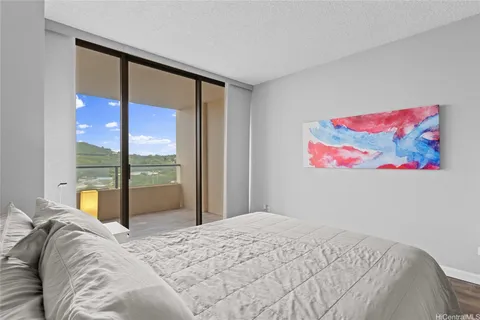 $435,000 | 1717 Mott Smith Drive, Unit 2312, Honolulu, HI 96822