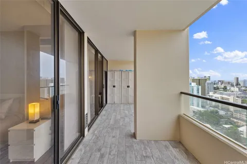 $435,000 | 1717 Mott Smith Drive, Unit 2312, Honolulu, HI 96822