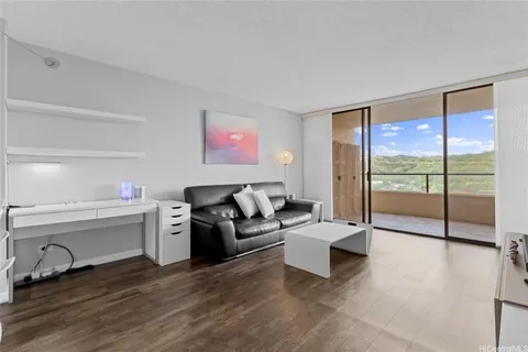 $435,000 | 1717 Mott Smith Drive, Unit 2312, Honolulu, HI 96822