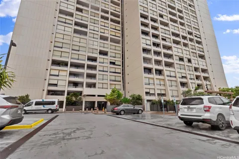 $435,000 | 1717 Mott Smith Drive, Unit 2312, Honolulu, HI 96822