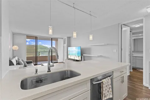 $435,000 | 1717 Mott Smith Drive, Unit 2312, Honolulu, HI 96822