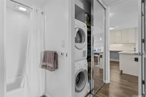 $435,000 | 1717 Mott Smith Drive, Unit 2312, Honolulu, HI 96822