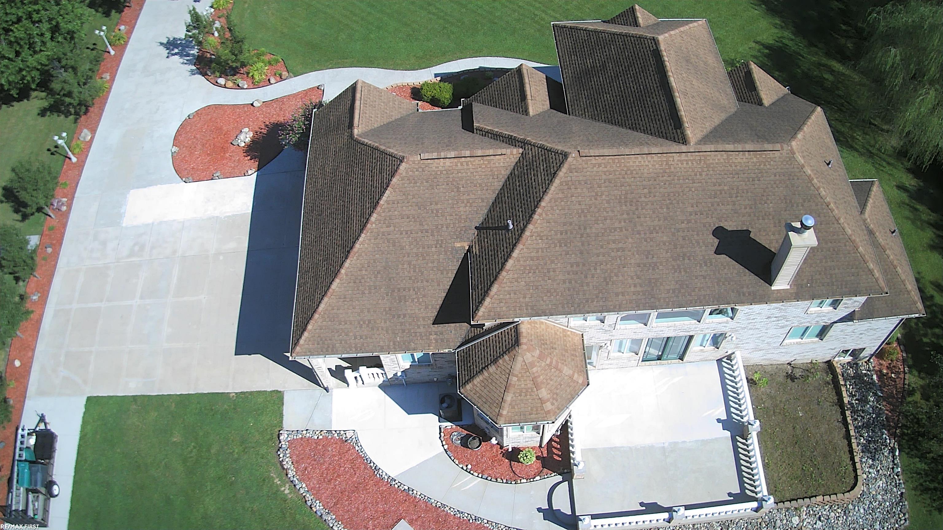 400 East Romeo Road Oakland, MI 48363 - Photo 16 of 85 50186573-3a74103f-2658-4f6c-9354-c749d0575de1.JPG