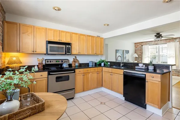 $265,000 | 24 Daniel Street Southeast, Unit 10, Atlanta, GA 30312