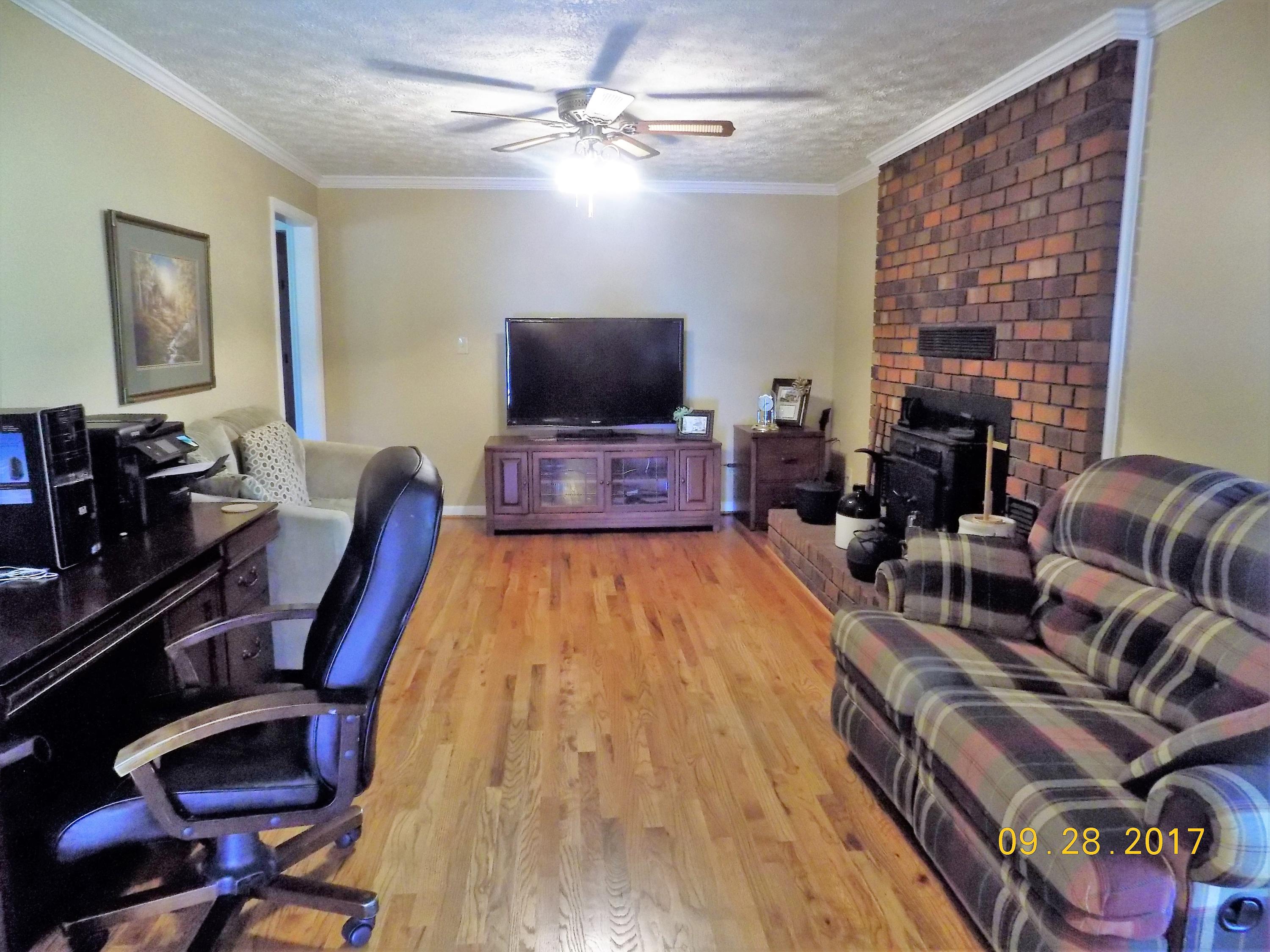 247 Old Mill Road Whitwell, TN 37397 - Photo 10 of 41 den1