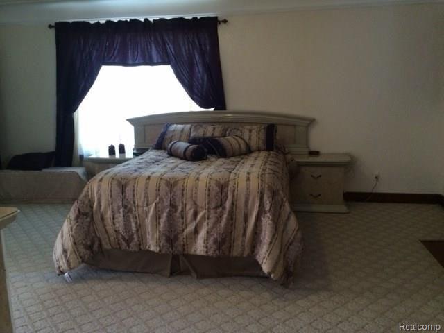 7820 Miller Road Dearborn, MI 48126 - Photo 6 of 10 6.jpg