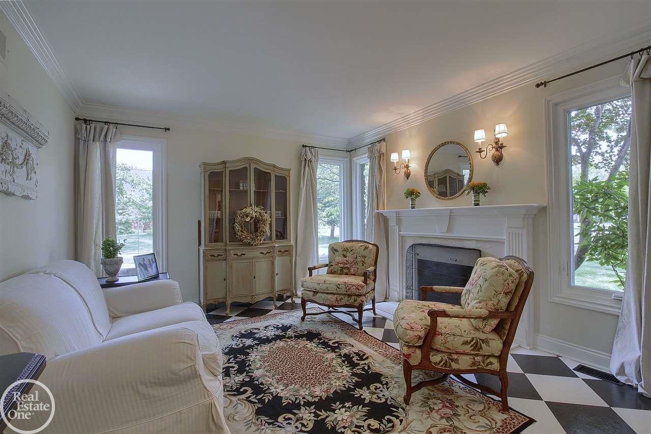 1275 Whittier Road Grosse Pointe Park, MI 48230 - Photo 4 of 42