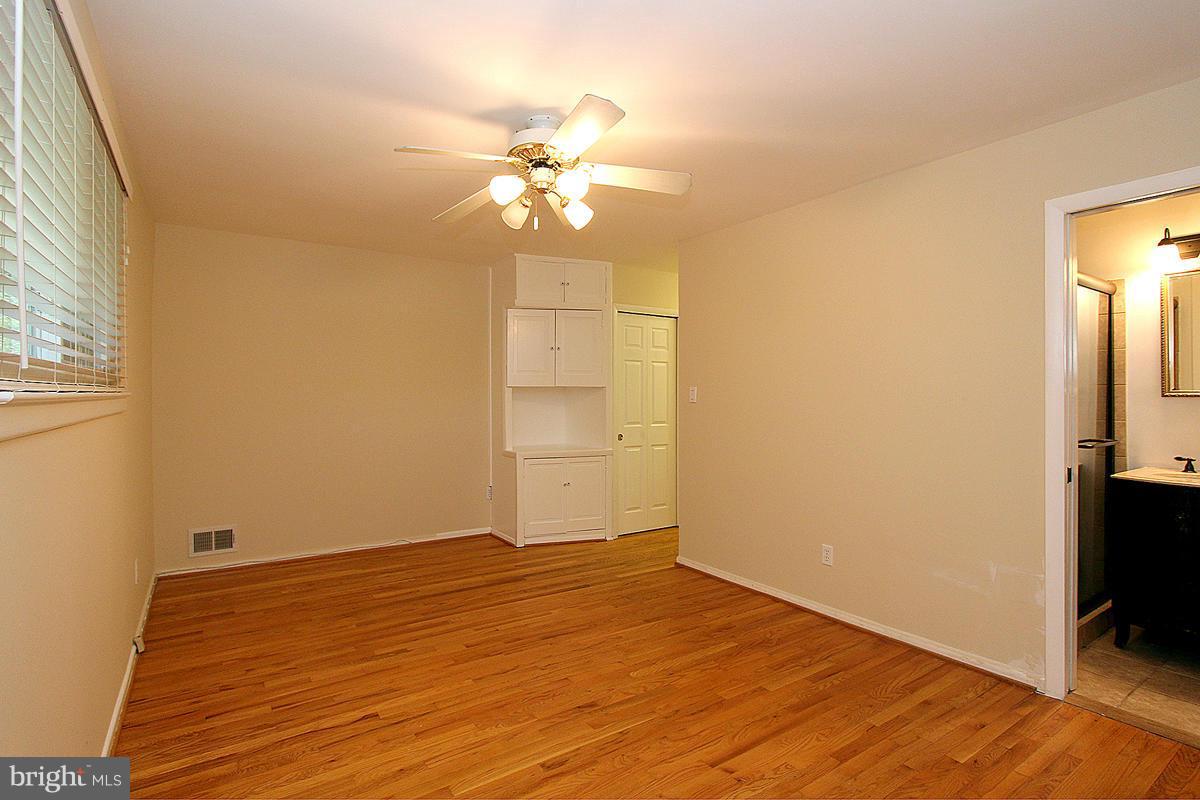 9615 McAlpine Road Silver Spring, MD 20901 - Photo 14 of 28 Bedroom (Master)