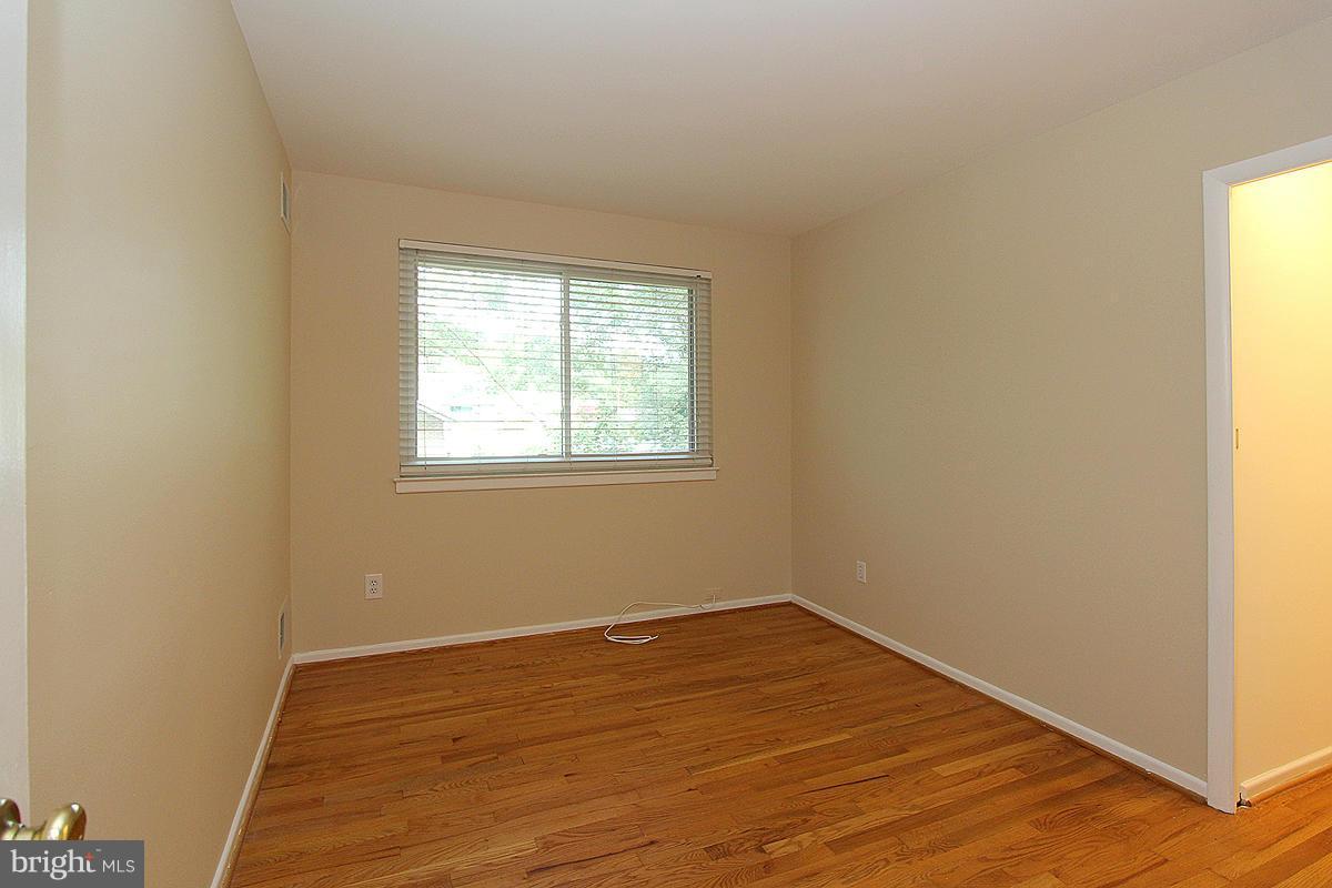 9615 McAlpine Road Silver Spring, MD 20901 - Photo 16 of 28 Bedroom