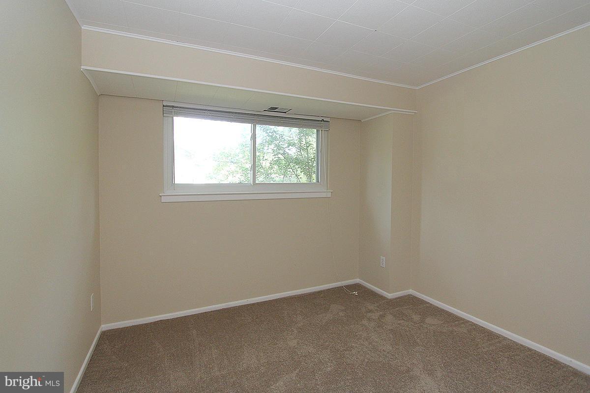 9615 McAlpine Road Silver Spring, MD 20901 - Photo 21 of 28 Bedroom