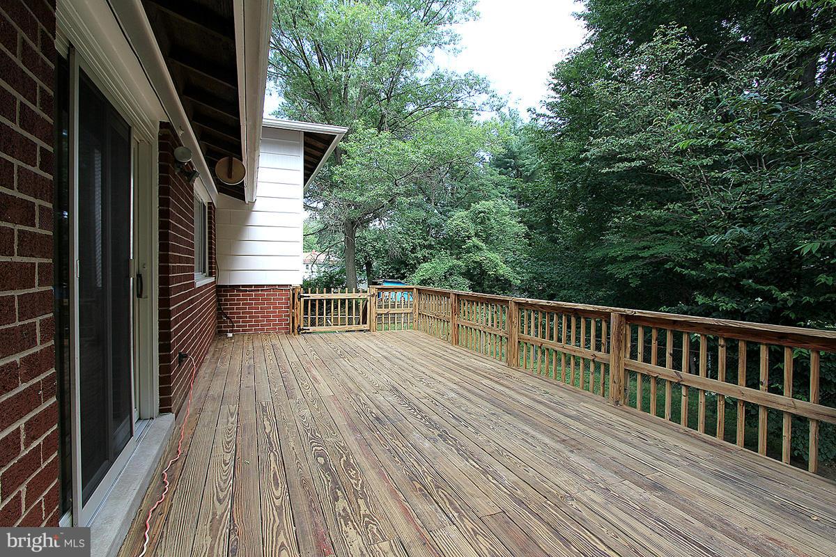 9615 McAlpine Road Silver Spring, MD 20901 - Photo 26 of 28 Exterior (Rear)