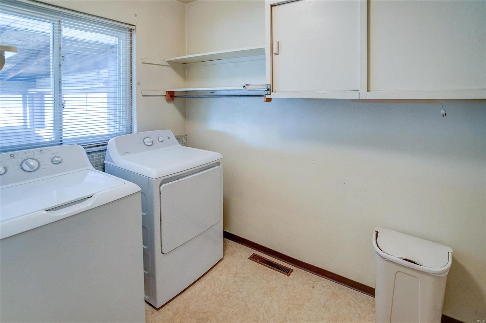 2209 Wedgewood Drive Alton, IL 62002 - Photo 20 of 27