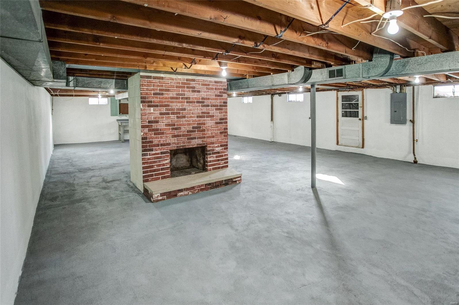 2209 Wedgewood Drive Alton, IL 62002 - Photo 21 of 27