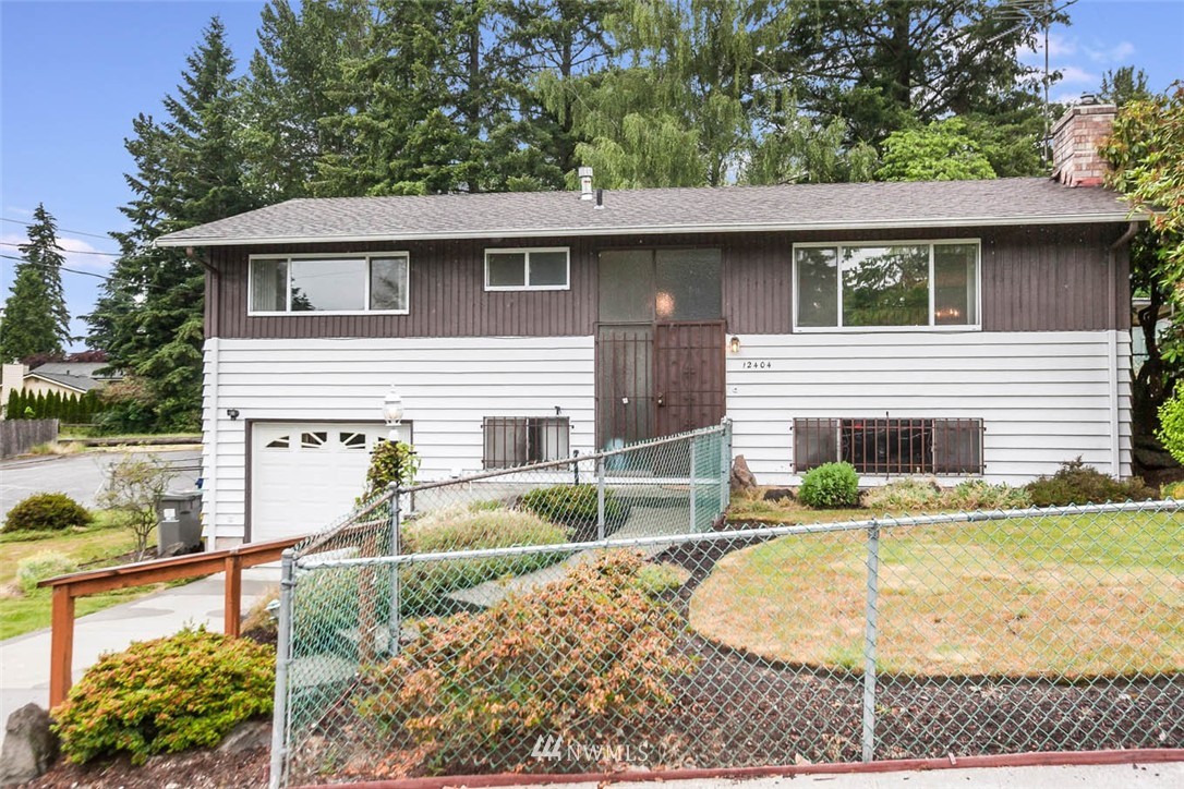 12404 Southeast 158th Street Renton, WA 98058 - Photo 2 of 25