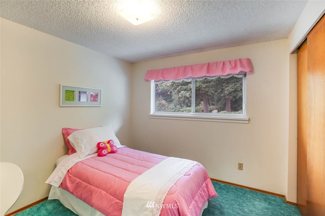 12404 Southeast 158th Street Renton, WA 98058 - Photo 16 of 25