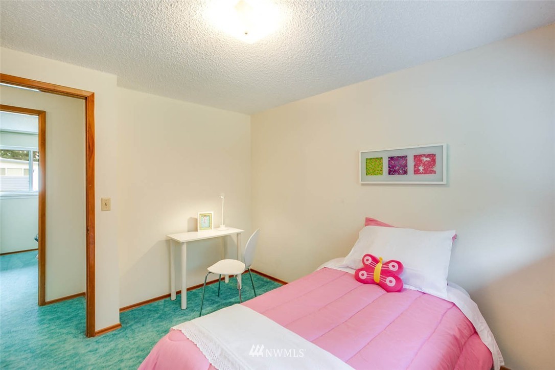 12404 Southeast 158th Street Renton, WA 98058 - Photo 17 of 25
