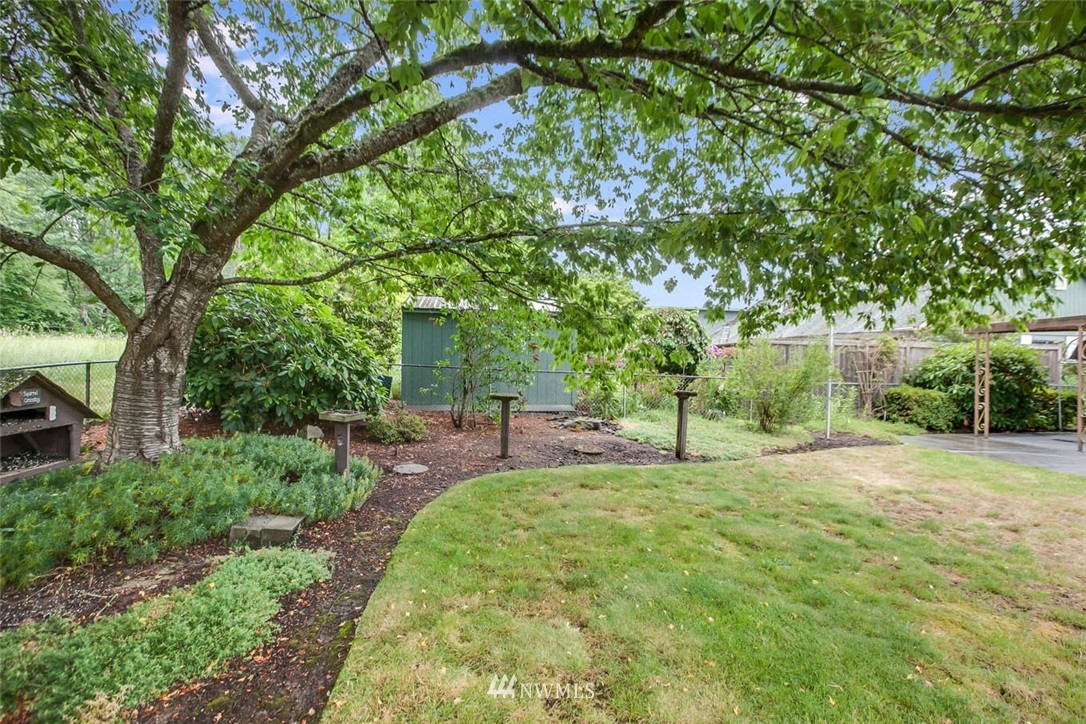 12404 Southeast 158th Street Renton, WA 98058 - Photo 23 of 25