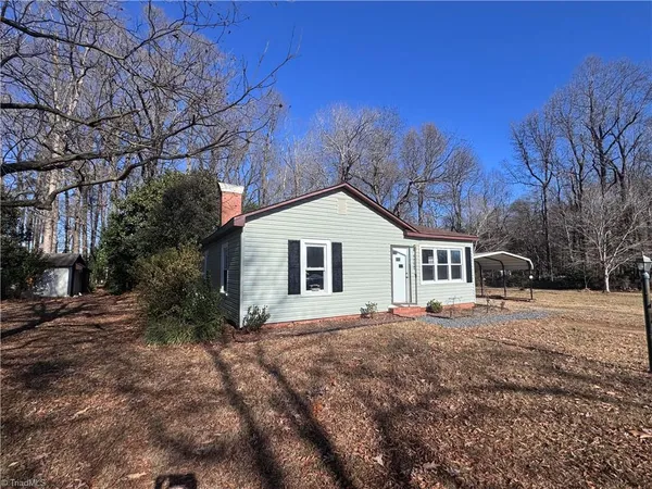 $1,550 | 4586 Starmount Road, Liberty, NC 27298