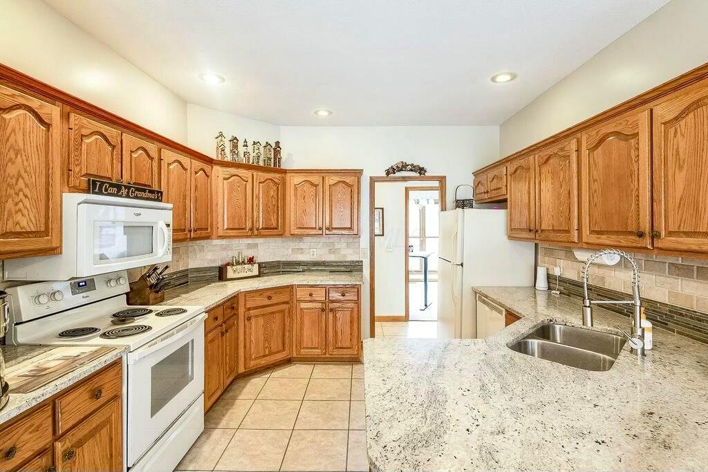 20643 Berry Road Mount Vernon, OH 43050 - Photo 4 of 44 tempImager7hC8S
