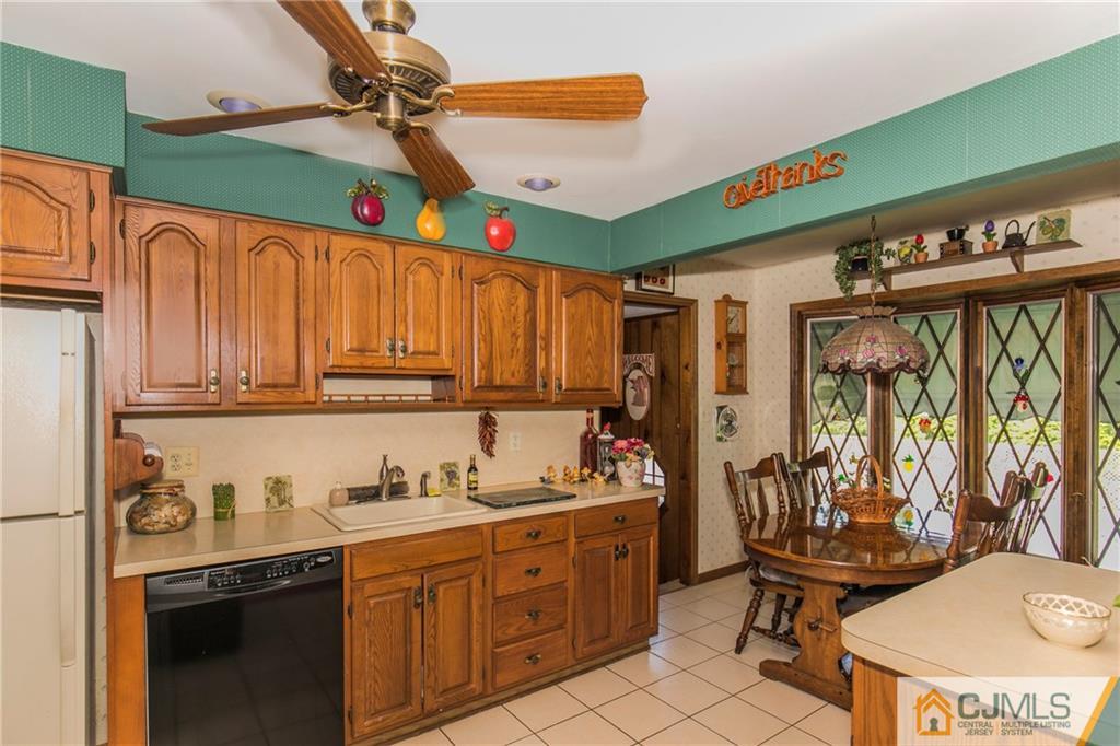 4 Barton Road Old Bridge, NJ 08857 - Photo 13 of 25 Gallery Image 13
