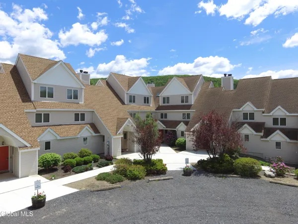 $429,777 | 274 Brooksburg Road, Unit 35, Hensonville, NY 12439