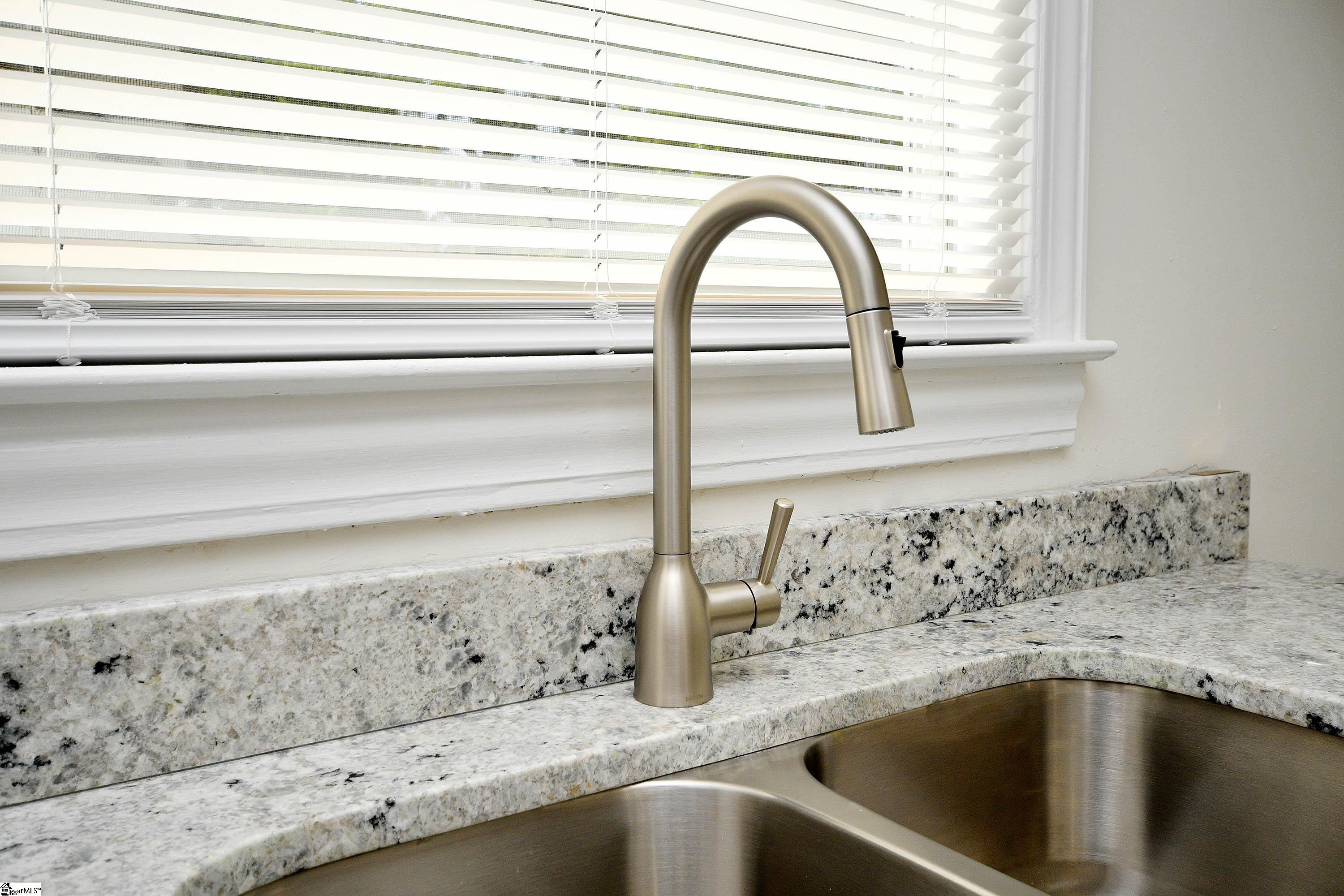 220 Keith Drive Greenville, SC 29607 - Photo 23 of 30