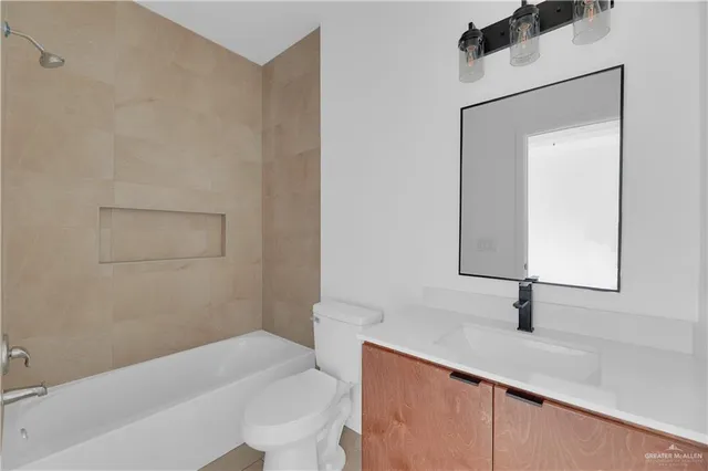 $1,300 | 5003 North Dahlia Street, Unit 2, Pharr, TX 78577