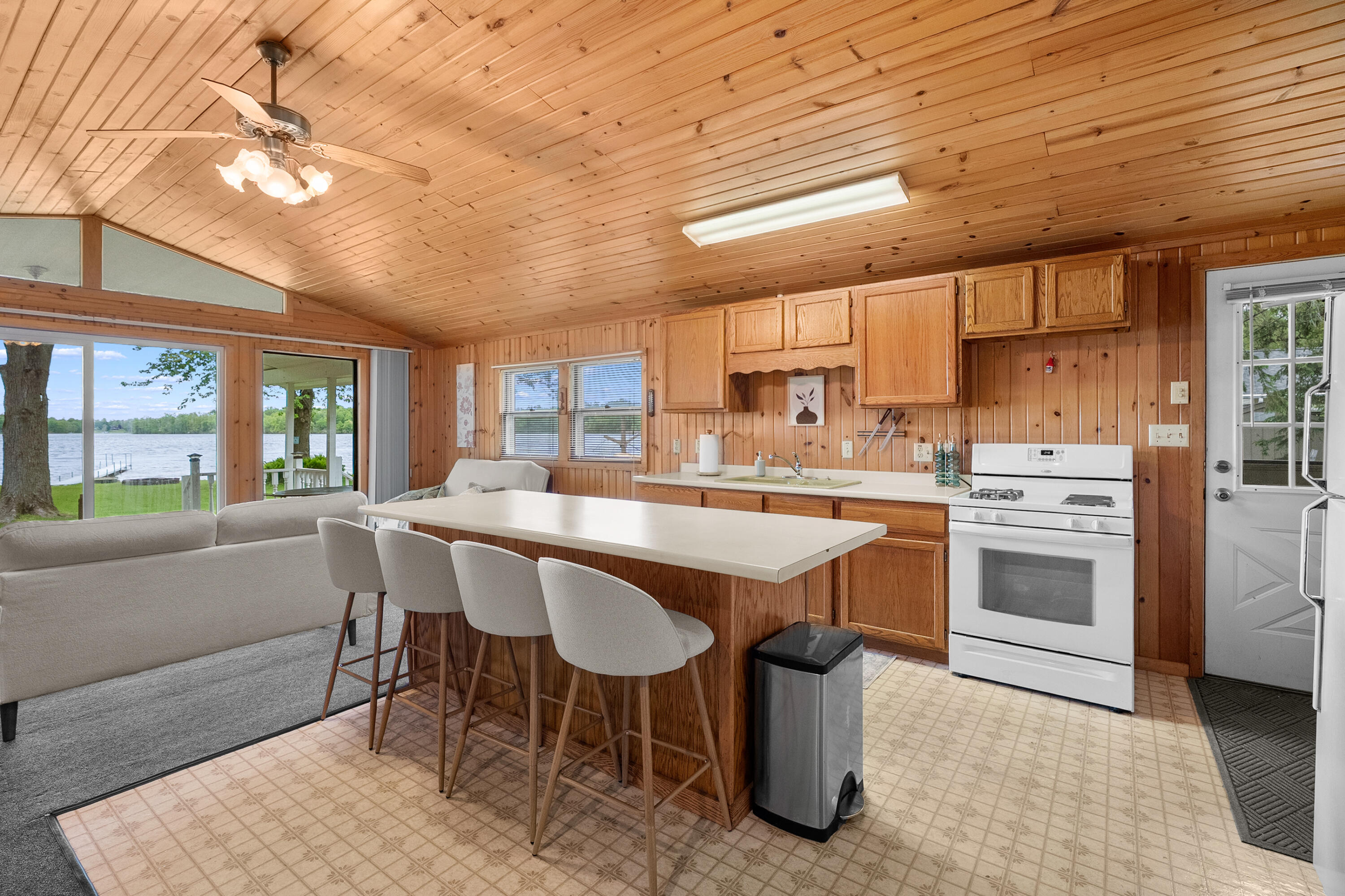 3055 Baseline Road Gobles, MI 49055 - Photo 6 of 53 Warm cozy cottage!