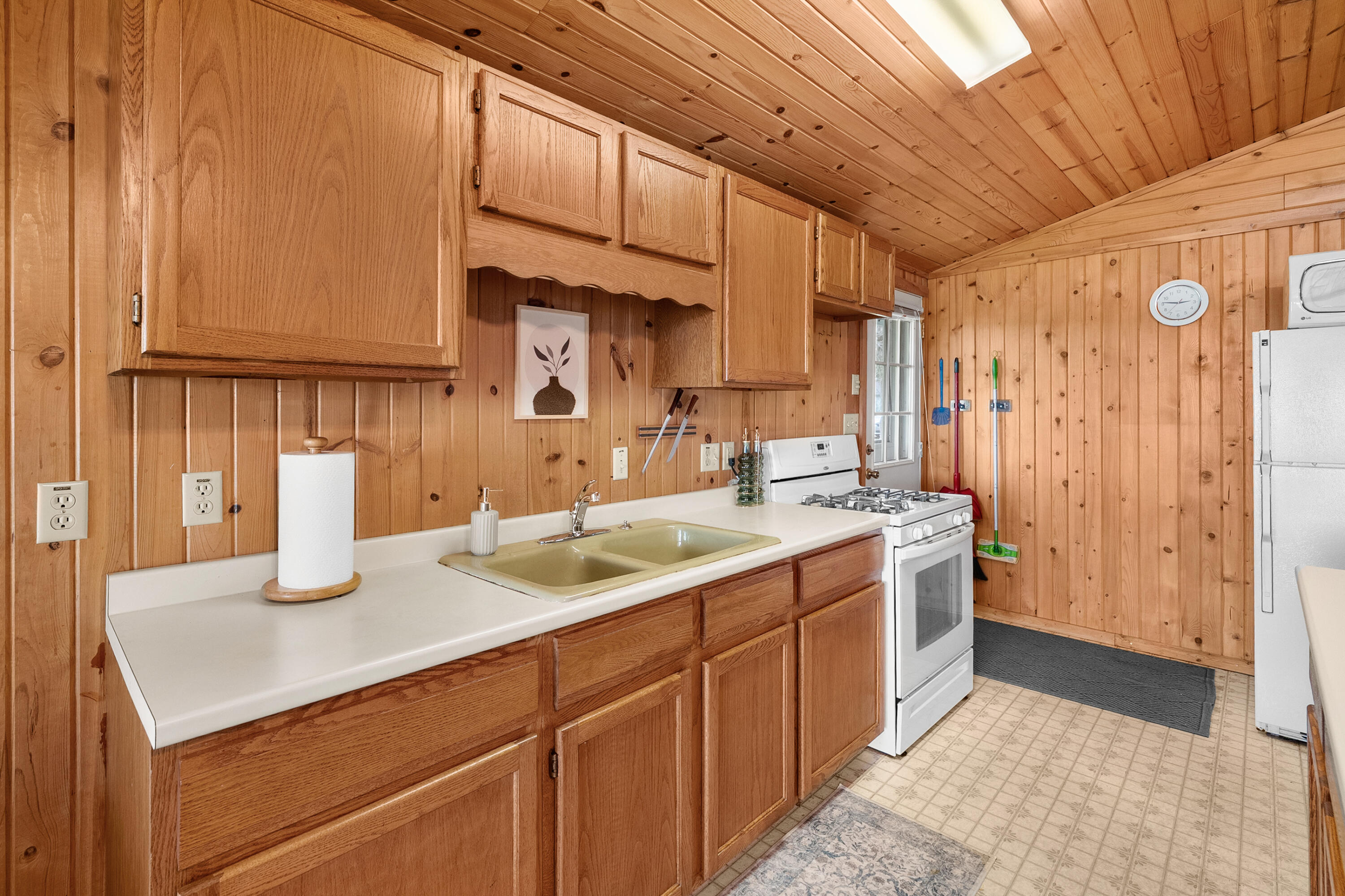 3055 Baseline Road Gobles, MI 49055 - Photo 8 of 53 3055 Baseline