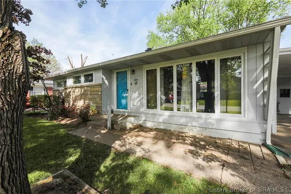 $215,000 | 2724 Hillview Drive, New Albany, IN 47150
