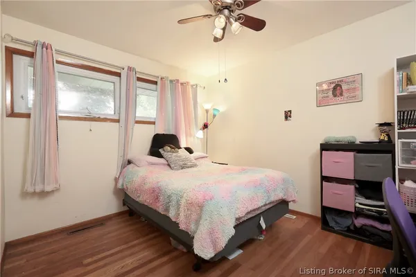 $215,000 | 2724 Hillview Drive, New Albany, IN 47150