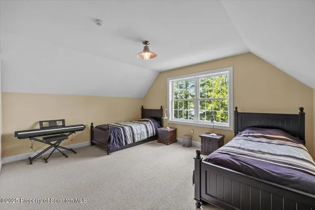 $1,250,000 | 65 Run A Muck Lane, Thompson, PA 18465