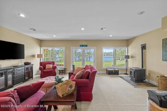 $1,250,000 | 65 Run A Muck Lane, Thompson, PA 18465