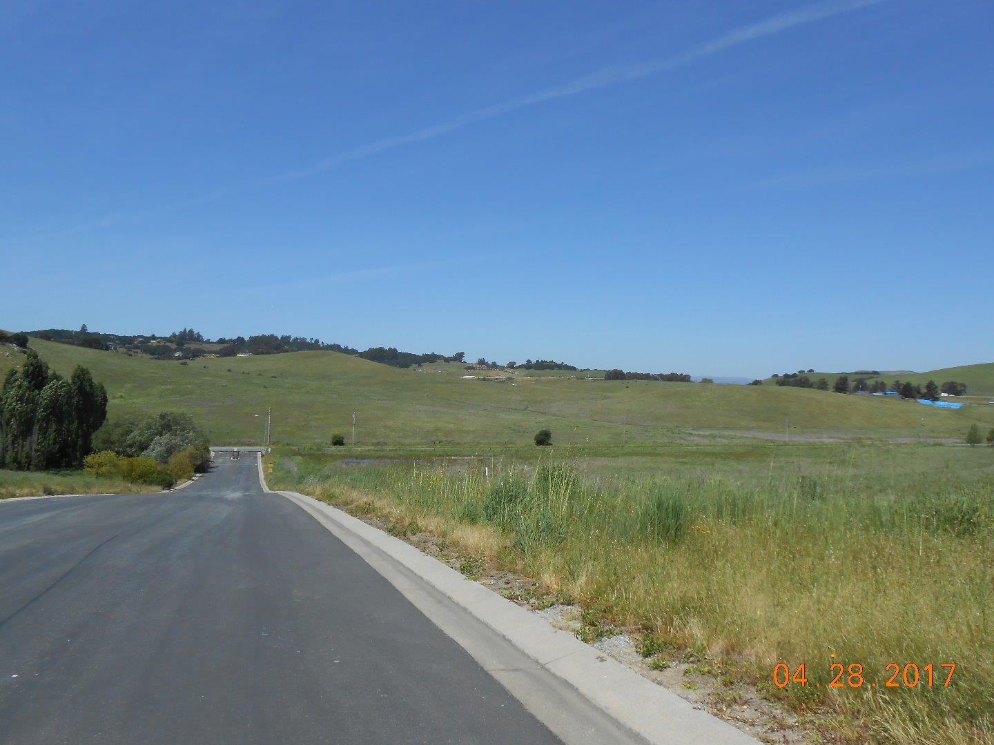 700 Rocks Road San Juan Bautista, CA 95045 - Photo 8 of 12 Gallery Image 8