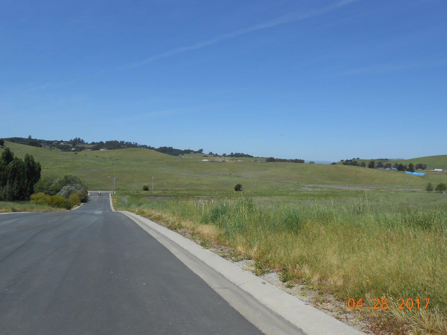 700 Rocks Road San Juan Bautista, CA 95045 - Photo 9 of 12 Gallery Image 9