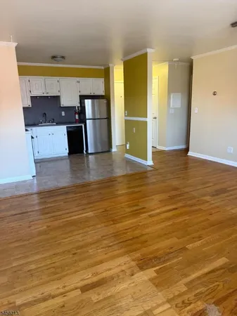 $1,950 | 45 Hussa Street, Unit 14, Linden, NJ 07036