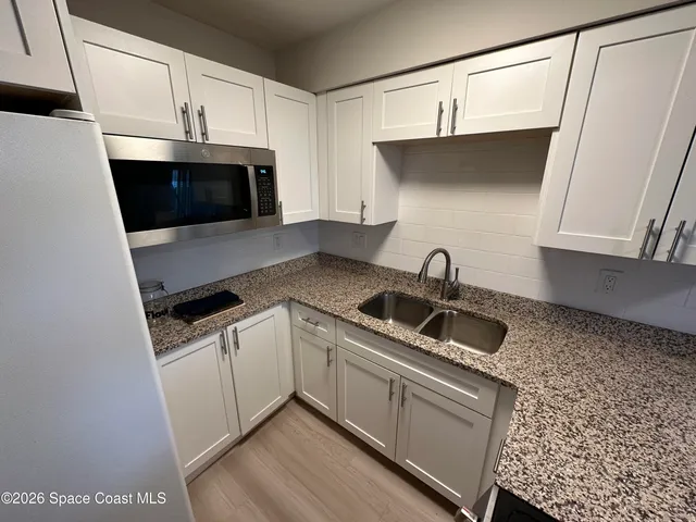 $1,650 | 3190 North Atlantic Avenue, Unit 208, Cocoa Beach, FL 32931