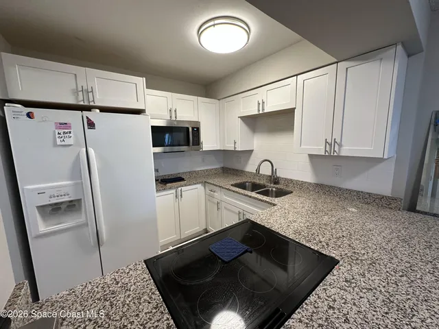 $1,650 | 3190 North Atlantic Avenue, Unit 208, Cocoa Beach, FL 32931