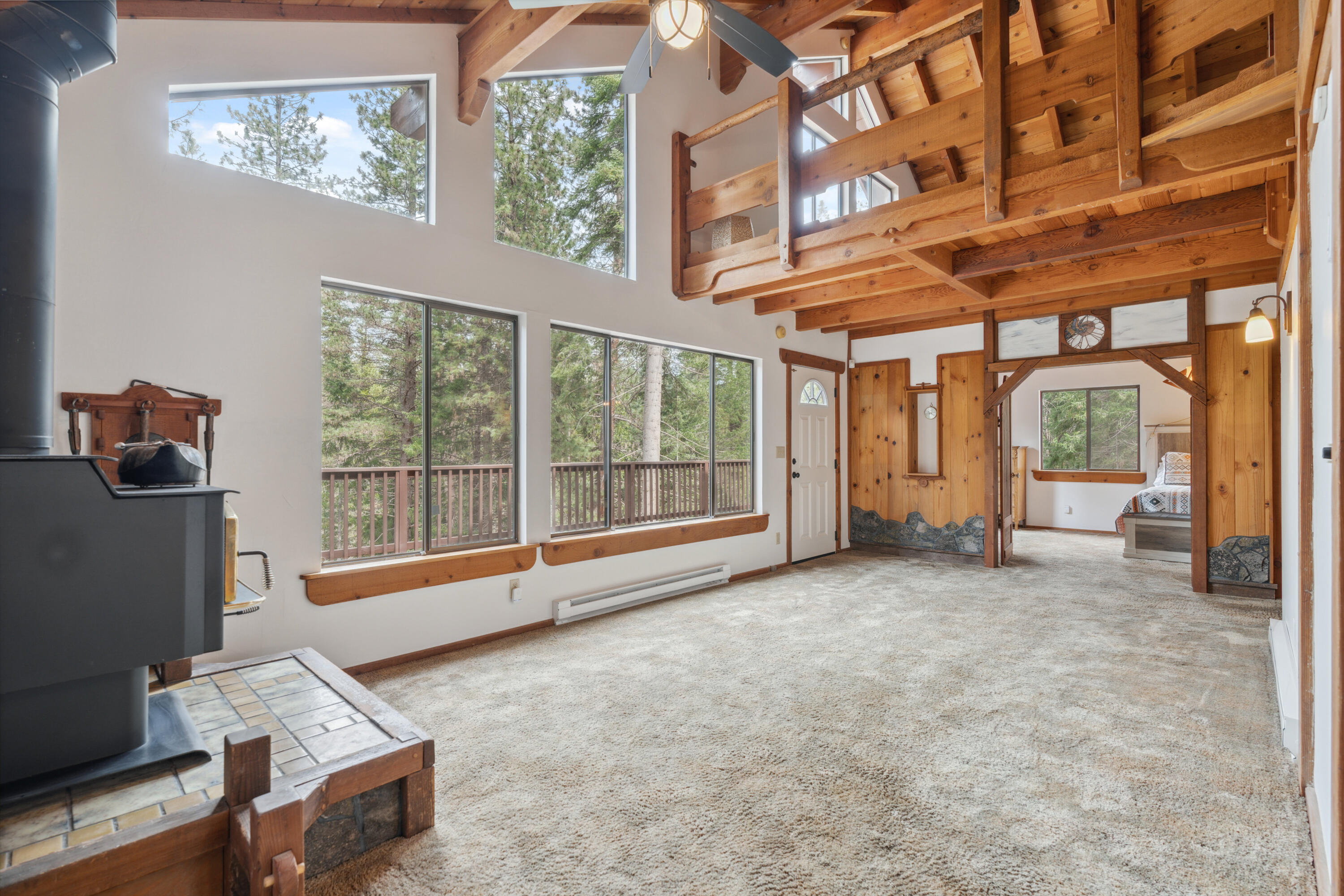 2120 Pack Trail Mount Shasta, CA 96067 - Photo 11 of 92 a living room with furniture and a large window