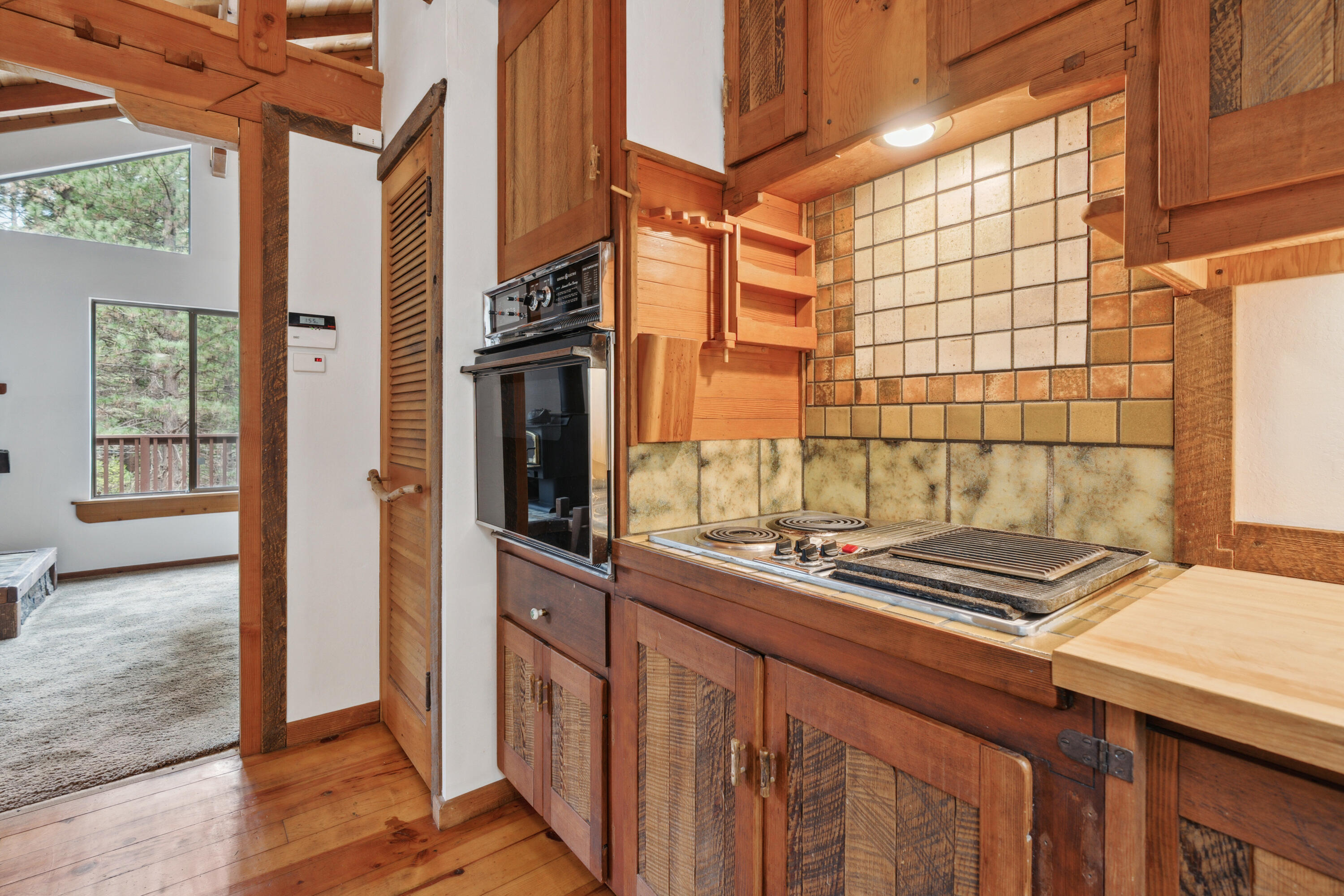 2120 Pack Trail Mount Shasta, CA 96067 - Photo 15 of 92 012_tuf02233_906