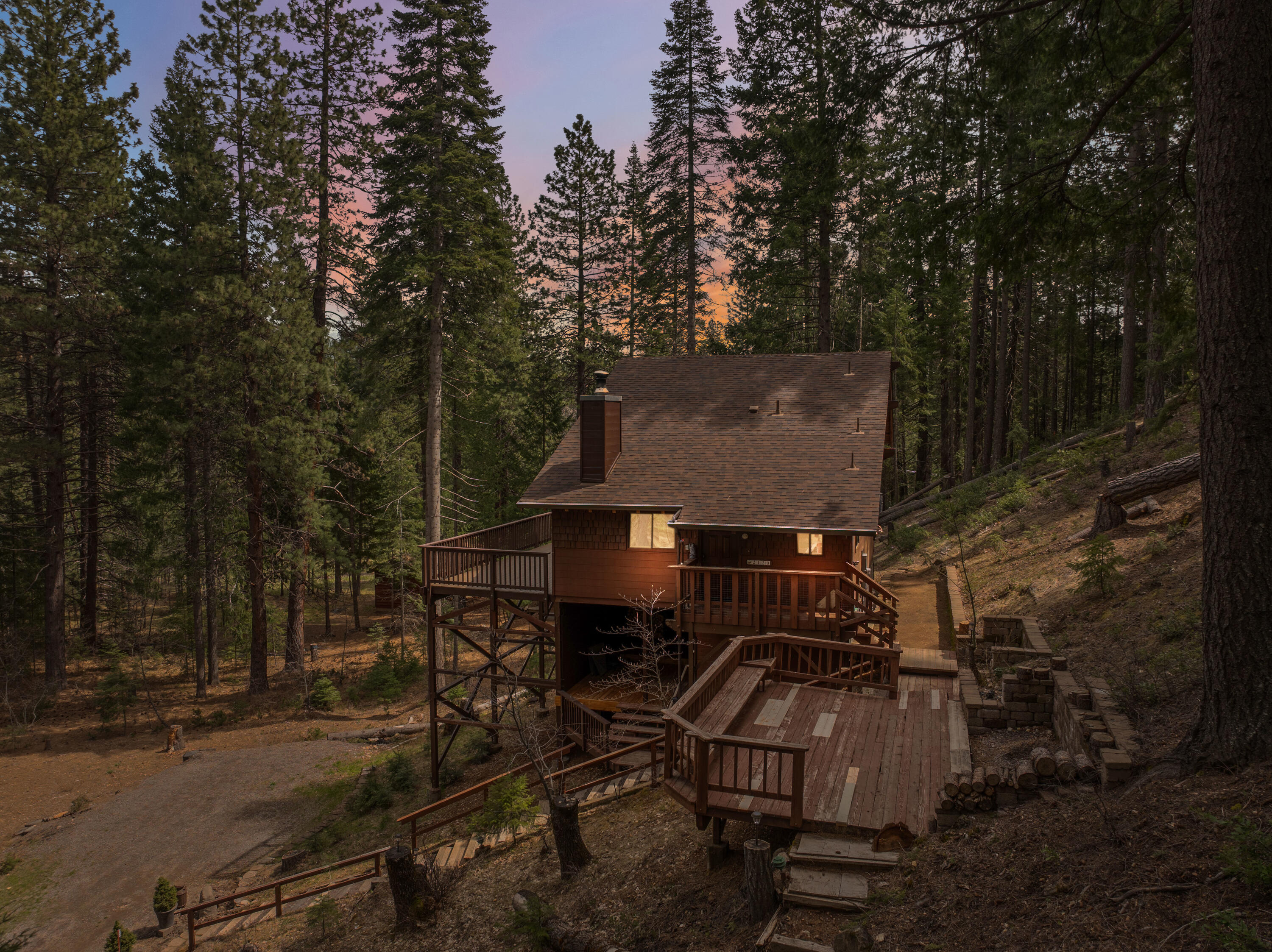 2120 Pack Trail Mount Shasta, CA 96067 - Photo 85 of 92 an aerial view of a house with table and chairs under an umbrella