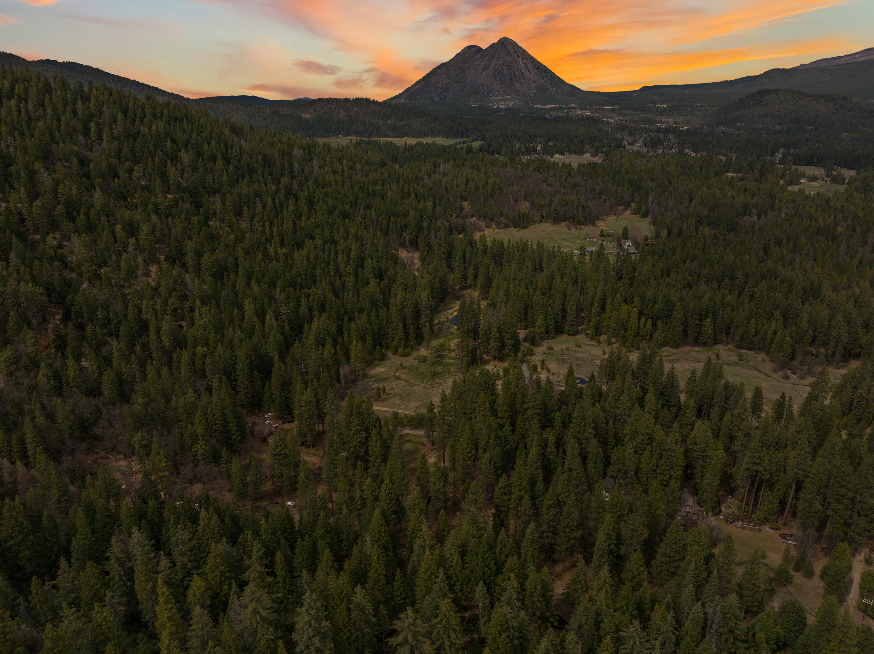 2120 Pack Trail Mount Shasta, CA 96067 - Photo 91 of 92 090_dji_20250412055522_0541_d_652